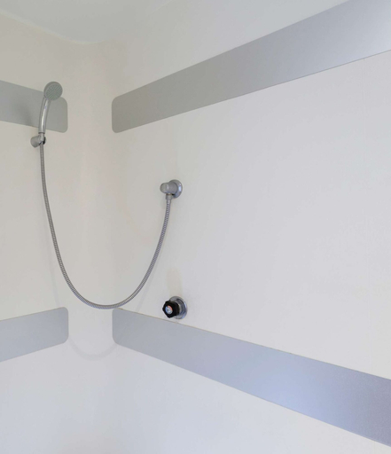 Bathroom 5, hotelF1 Annemasse, Haute-Savoie