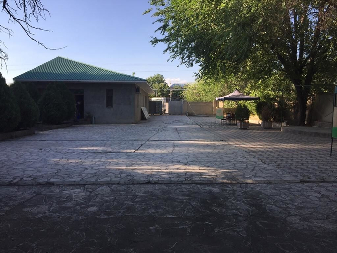 Exterior & Views 2, Khosrov Hotel