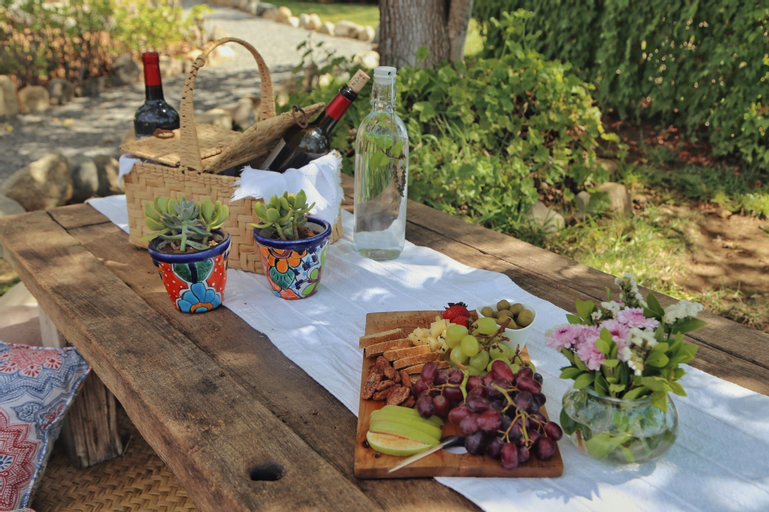 Food & Drinks 5, Rancho El Parral, Ensenada