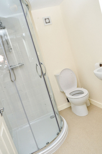 Bathroom 3, Wrenbury Mill Marina Apartments, Cheshire East