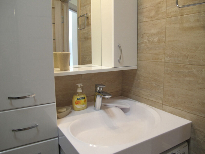 Bathroom 4, Apartment on Shkiperskaya 9 304, Sochi gorsovet