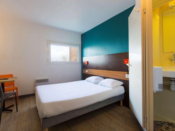 Bedroom 5, hotelF1 Maurepas, Yvelines