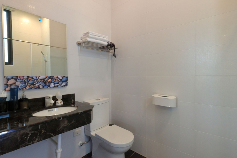 Bathroom 4, I See U Inn, Hualien