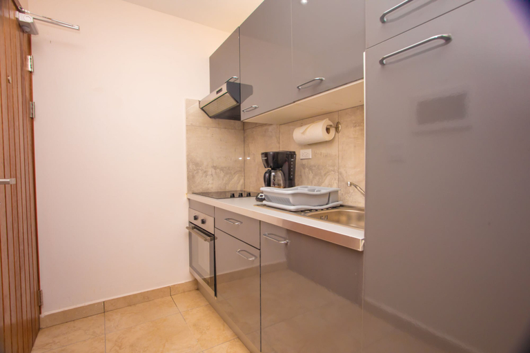 Others 5, Diamond Gem Residence