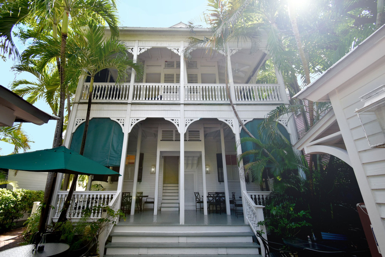 Simonton Court Historic Inn & Cottages, Monroe
