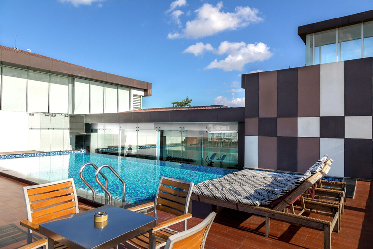 Sport & Beauty 5, Clover Suites Royal Lake Yangon, Yangon