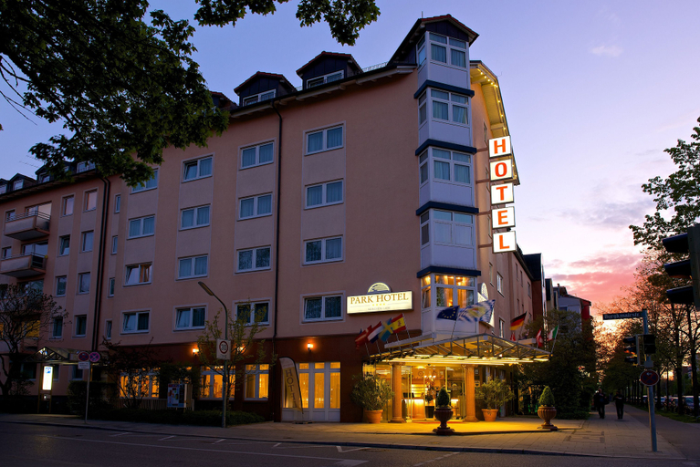 Exterior & Views 2, Park Hotel Laim, München