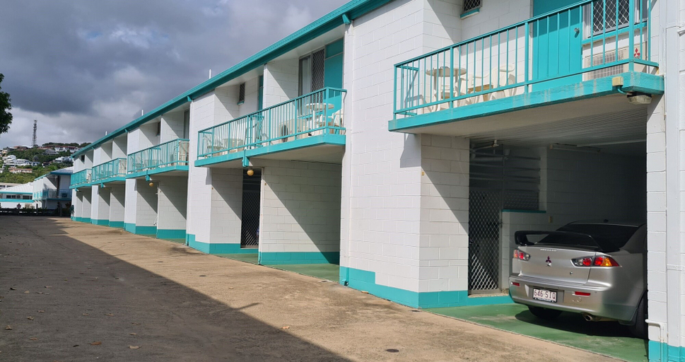 Exterior & Views, Emthree Seaside Apartments, North Ward-Castle Hill