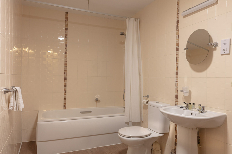 Bathroom 3, George & Pilgrims Hotel, Somerset