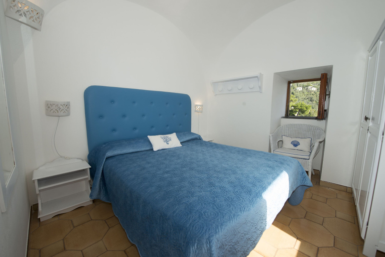 Bedroom 3, Villaggio Residence Nettuno, Napoli