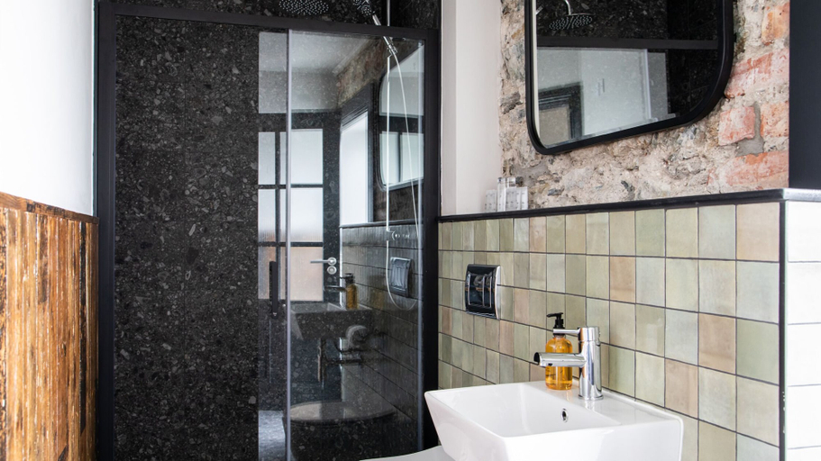 Bathroom 4, Avoca Hotel, Newry, Mourne and Down