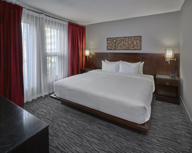 Bedroom 2, Matrix Hotel, Division No. 11