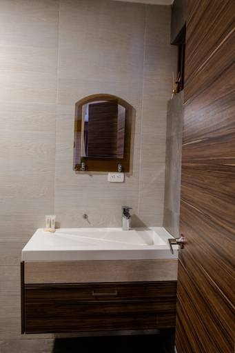 Bathroom 3, Hotel Santiago de Compostella Suites, Cuenca