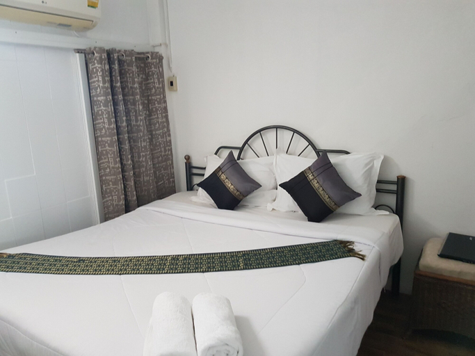 Bedroom 3, Chaam Guesthouse, Cha-Am