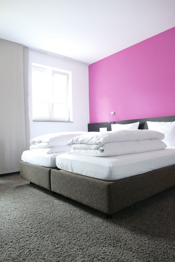 Bedroom 3, Gästehaus Maximilian, Speyer