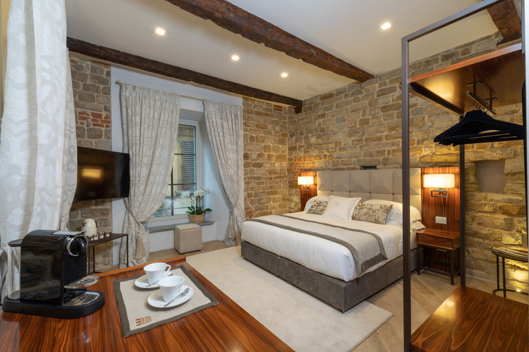 Bedroom 4, Donati Luxury Tower Suites, Florence