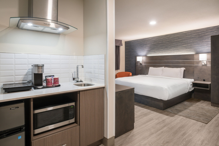 Bedroom 4, Glengarry Extended Stays, Colchester