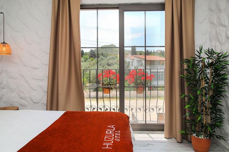 Bedroom 2, Huzurla Otel, Urla
