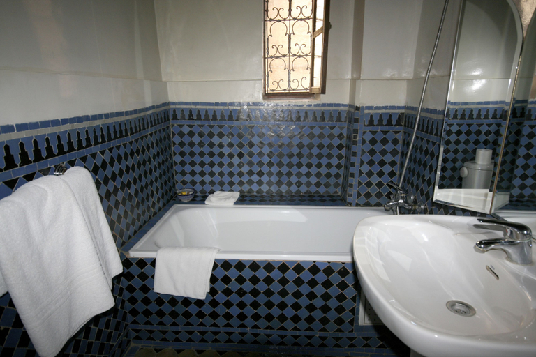 Bathroom 4, Riad El Ghalia, Fès
