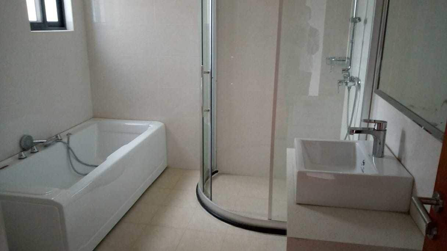Bathroom 3, Kileleshwa Lux Condo, Dagoretti North