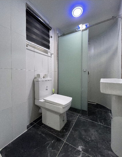 Bathroom 5, Charlies Place and Suites, Eti-Osa