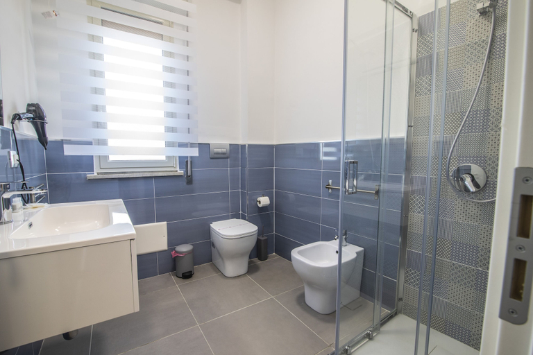 Bathroom 3, Piano Monaco Apartment, Palermo