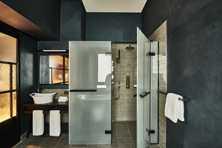 Bathroom 5, Hotel Liberty, Ortenaukreis