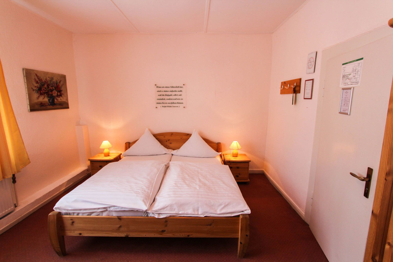 Bedroom 3, Gästehaus Deutsches Haus, Northeim