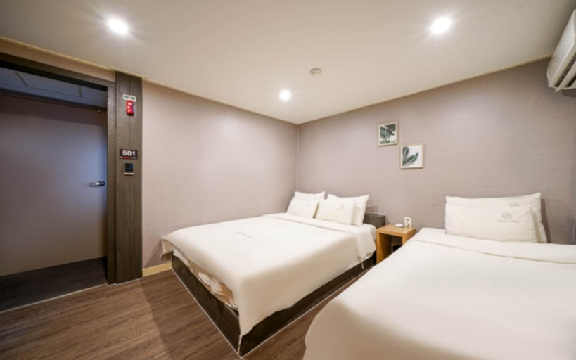 Bedroom 5, Daeyeon Welkin Hotel, Nam
