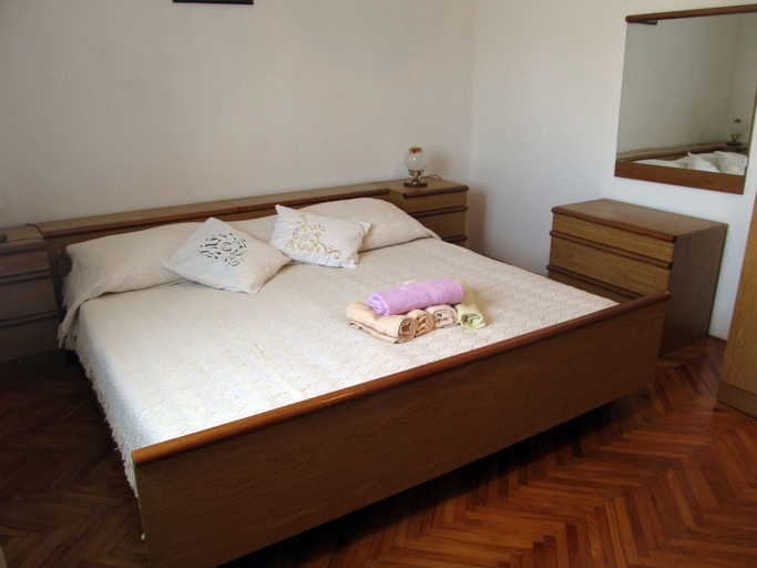 Bedroom 2, Villa Valentina, Ližnjan