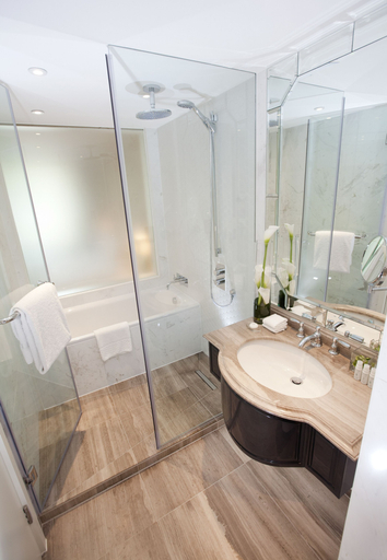 Bathroom 4, Dorsett Shepherds Bush, London