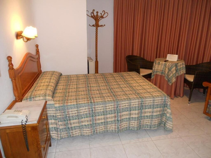 Bedroom 4, Hotel París, Granada