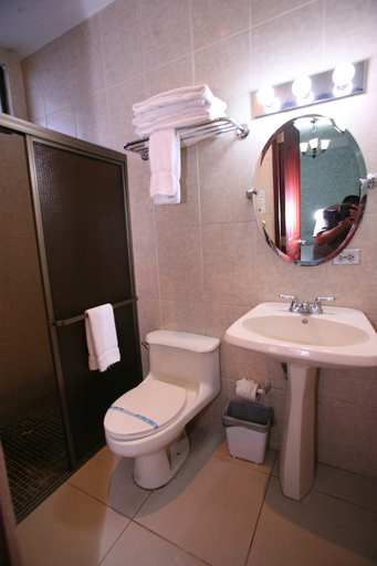 Bathroom 4, Hotel Aloha, Managua