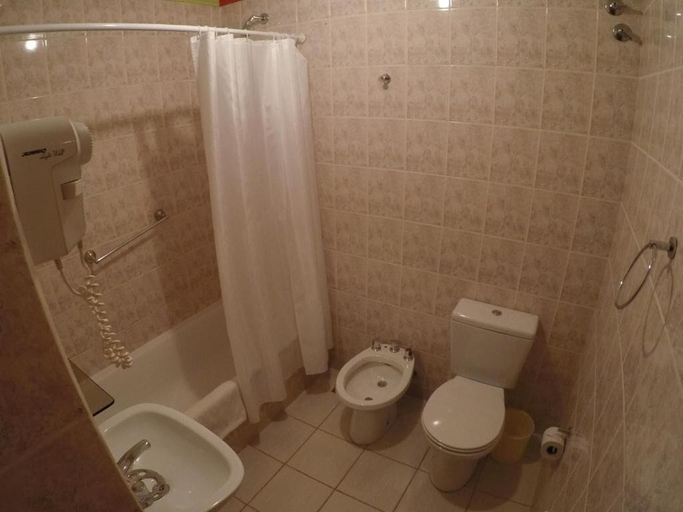 Bathroom 5, Hotel Ariel, Lago Argentino
