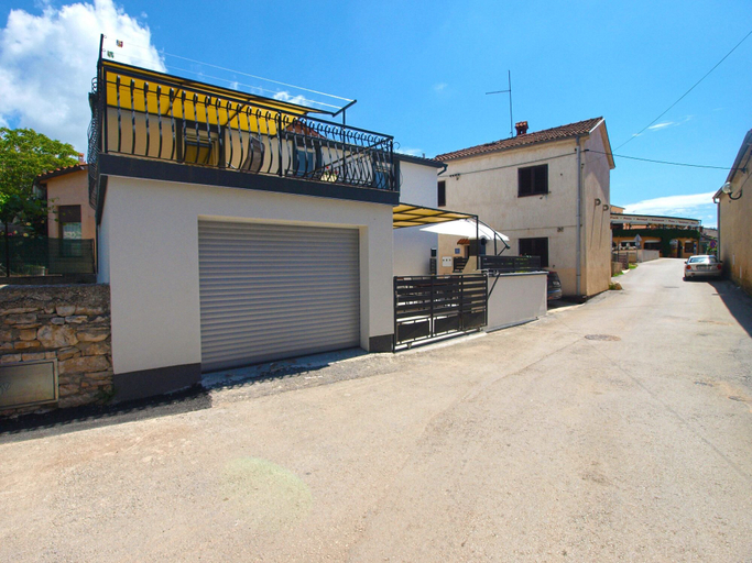 Exterior & Views 2, House 1559, Medulin