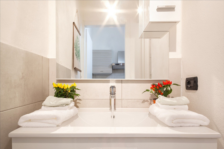 Bathroom 5, Duplex Apartment In Pieno Centro, Ferrara
