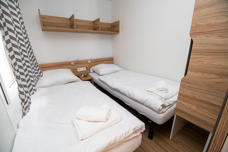 Bedroom 2, Mediteran Homes with Terme Catez Tickets, Brežice