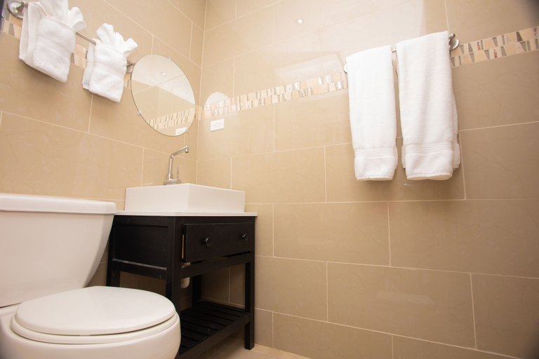 Bathroom 3, Diamond Gem Residence