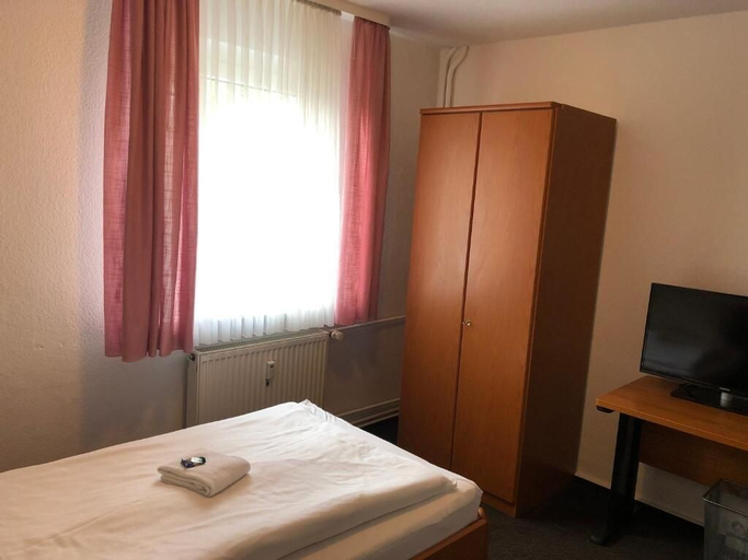 Bedroom 3, Hotel Mivano Lehrte, Region Hannover