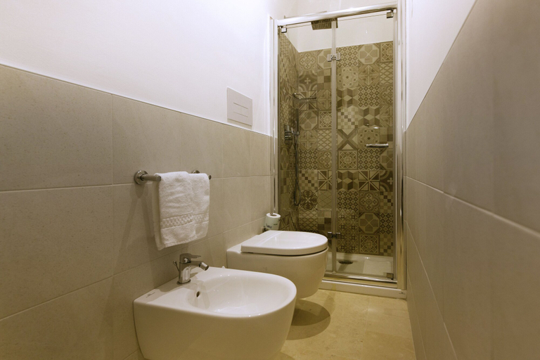 Bathroom 5, Zibibbo Suites & Rooms, Trapani