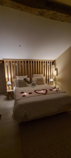 Bedroom 3, Lariviere, Gironde