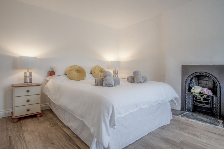 Bedroom 3, Brook Cottage Green - 2 Bedroom - Dale, Pembrokeshire