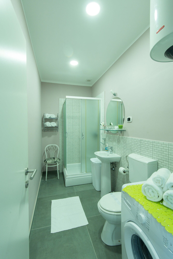 Bathroom 3, Apartments Galleria Chill, Rijeka