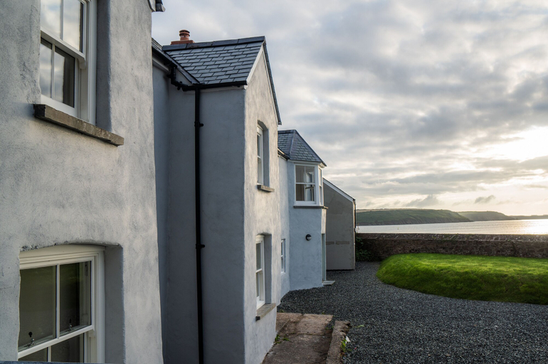 Exterior & Views 2, Brook Cottage Green - 2 Bedroom - Dale, Pembrokeshire