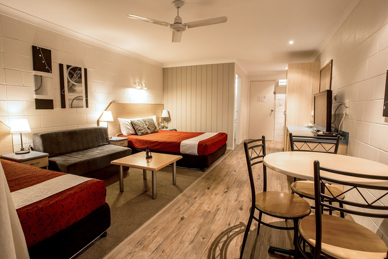 Bedroom 3, Pialba Motor Inn, Hervey Bay - Pt A