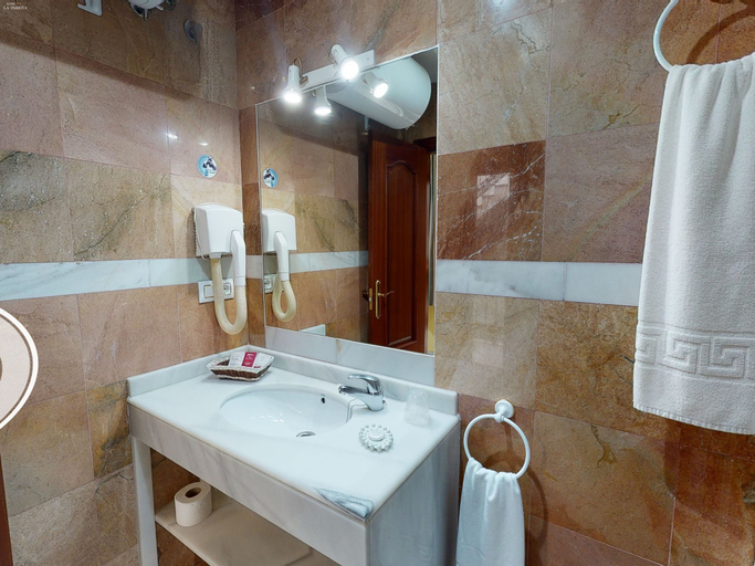Bathroom 5, Hotel La Parrita, Cádiz