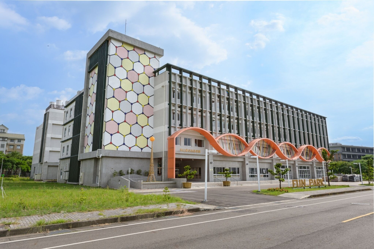 Exterior & Views 2, TH Hotel, Pingtung