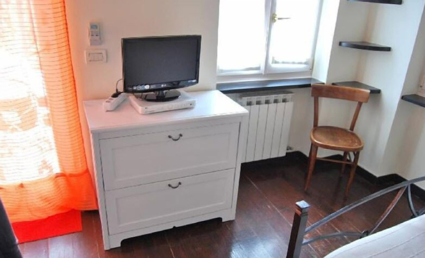 Bedroom 3, Villa Carmelina, Genova