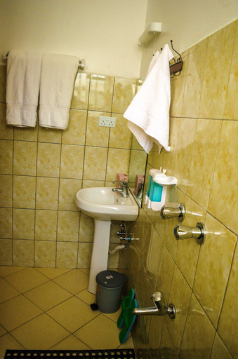 Bathroom 5, Pendo Villas Diani, Msambweni
