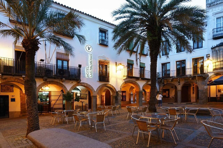 Exterior & Views 2, Hotel Las Palmeras by Vivere Stays, Badajoz